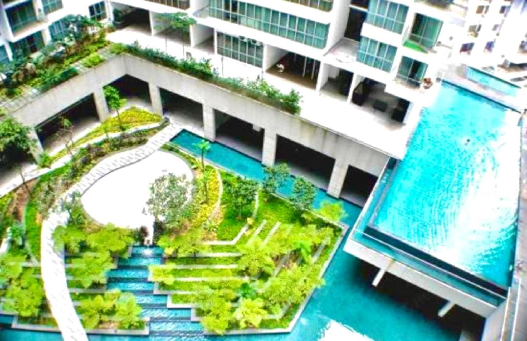 Regalia Skypool Klcc Dorms By Tasrifa Hostel Kuala Lumpur Bagian luar foto